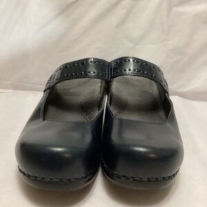 Dansko women’s mules leather size 39
